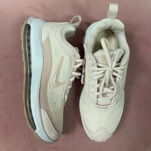 Nike Air Max AP, size 6